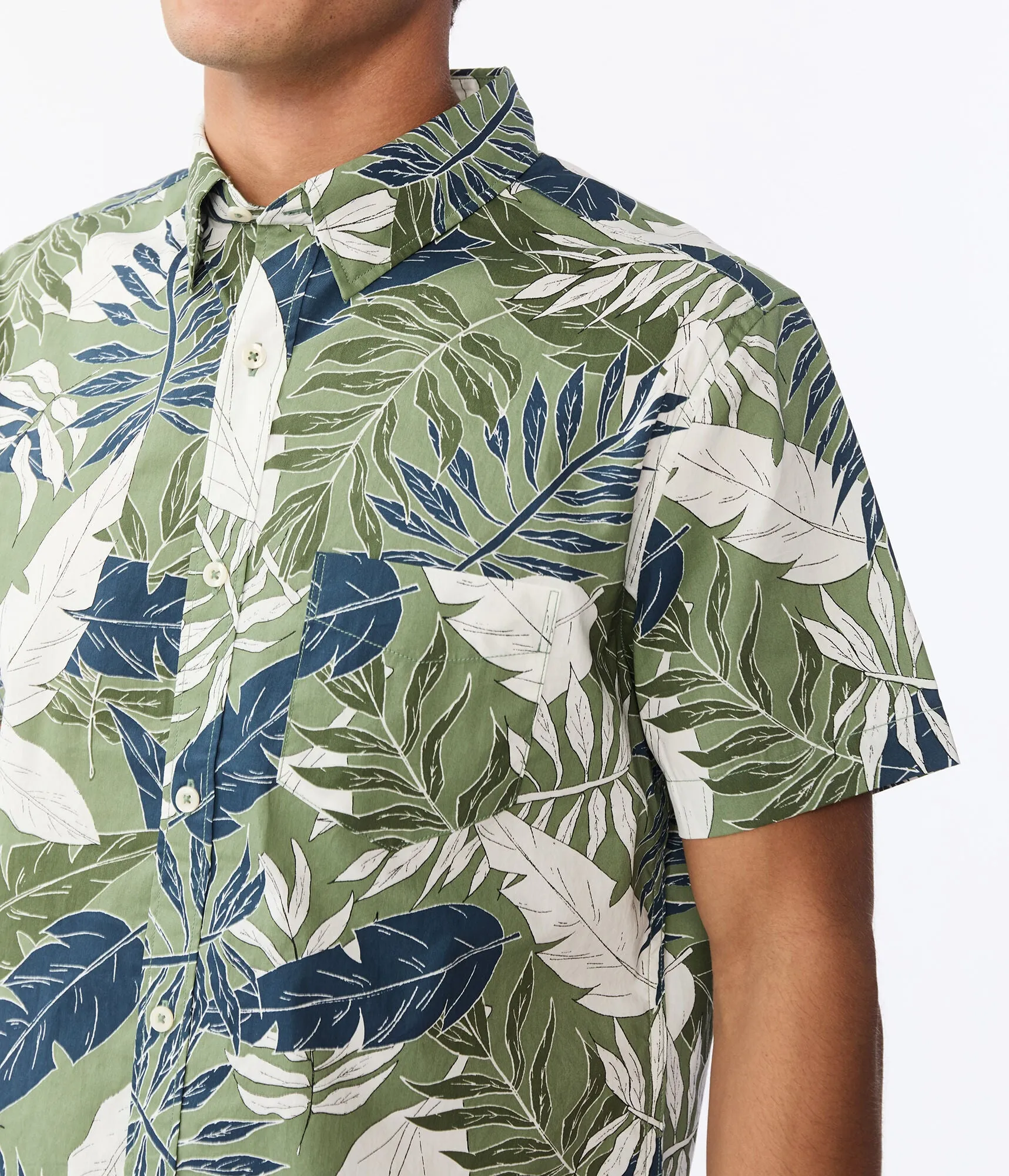 Aeropostale Bold Leaf Button-Down Shirt