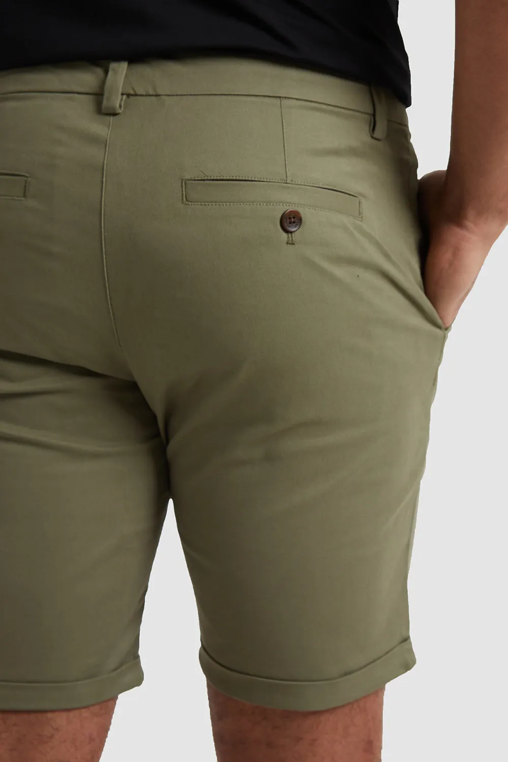 Athletic Fit Chino Shorts in Khaki