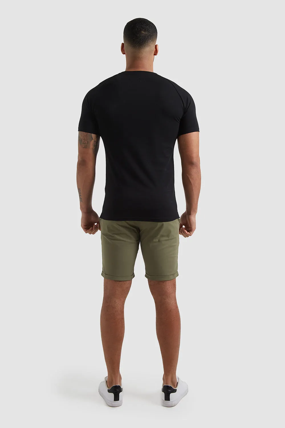 Athletic Fit Chino Shorts in Khaki