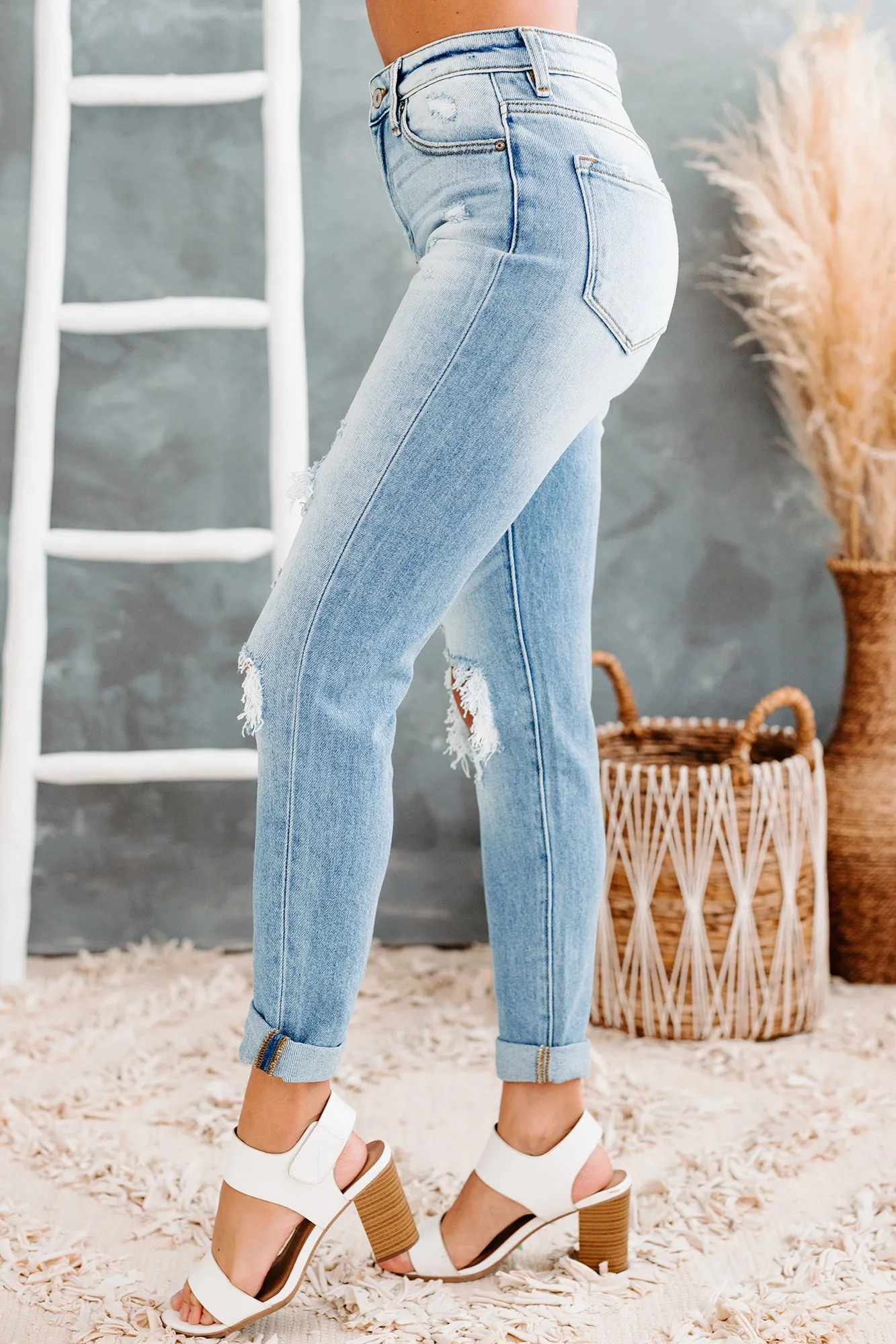 Conclusive Evidence Kancan High Rise Distressed Mom Jeans (Medium)