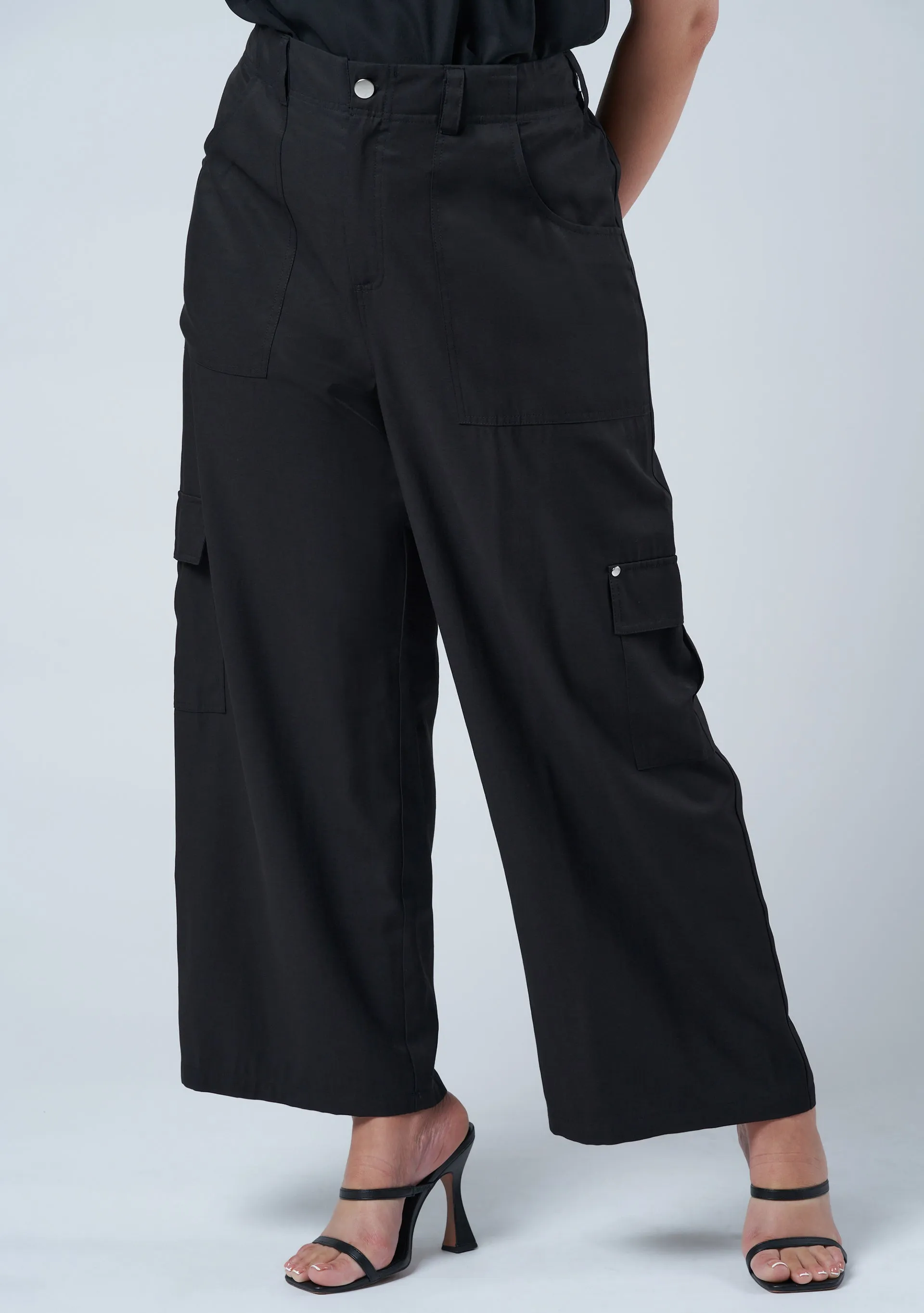 Hanna Relaxed Cargo Pants