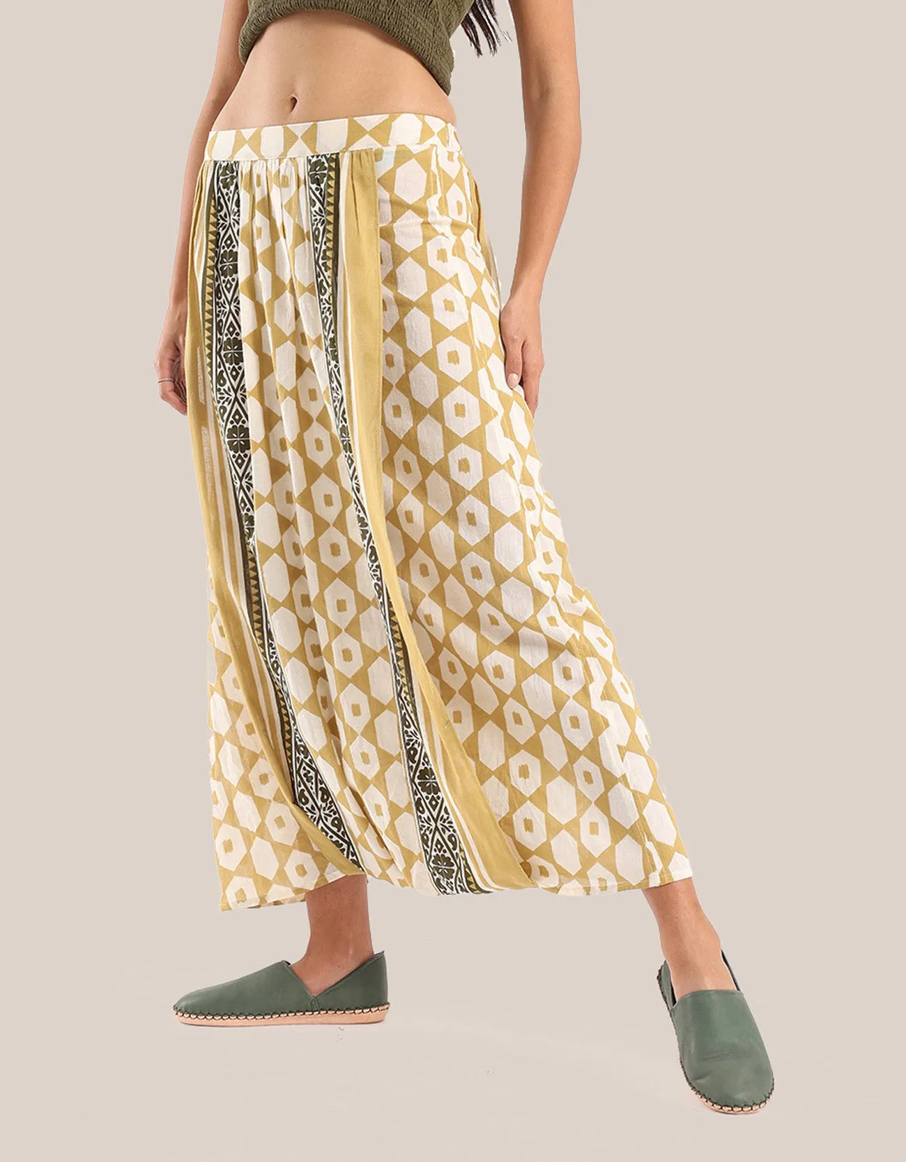 Harem pants with elastic waist