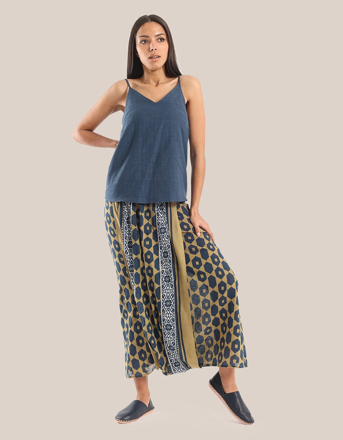 Harem pants with elastic waist