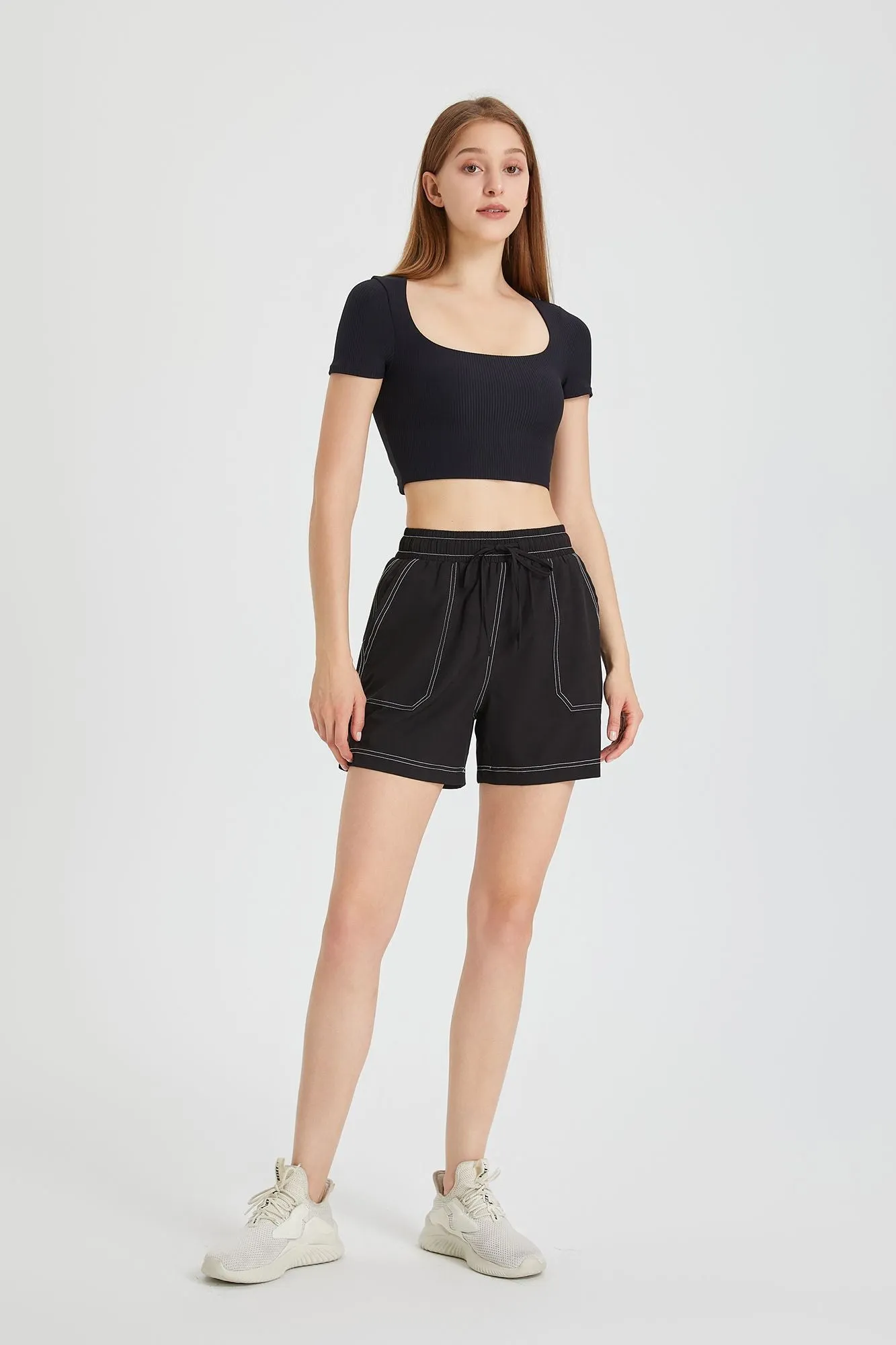 Loose-Fit Athletic Shorts with Pockets