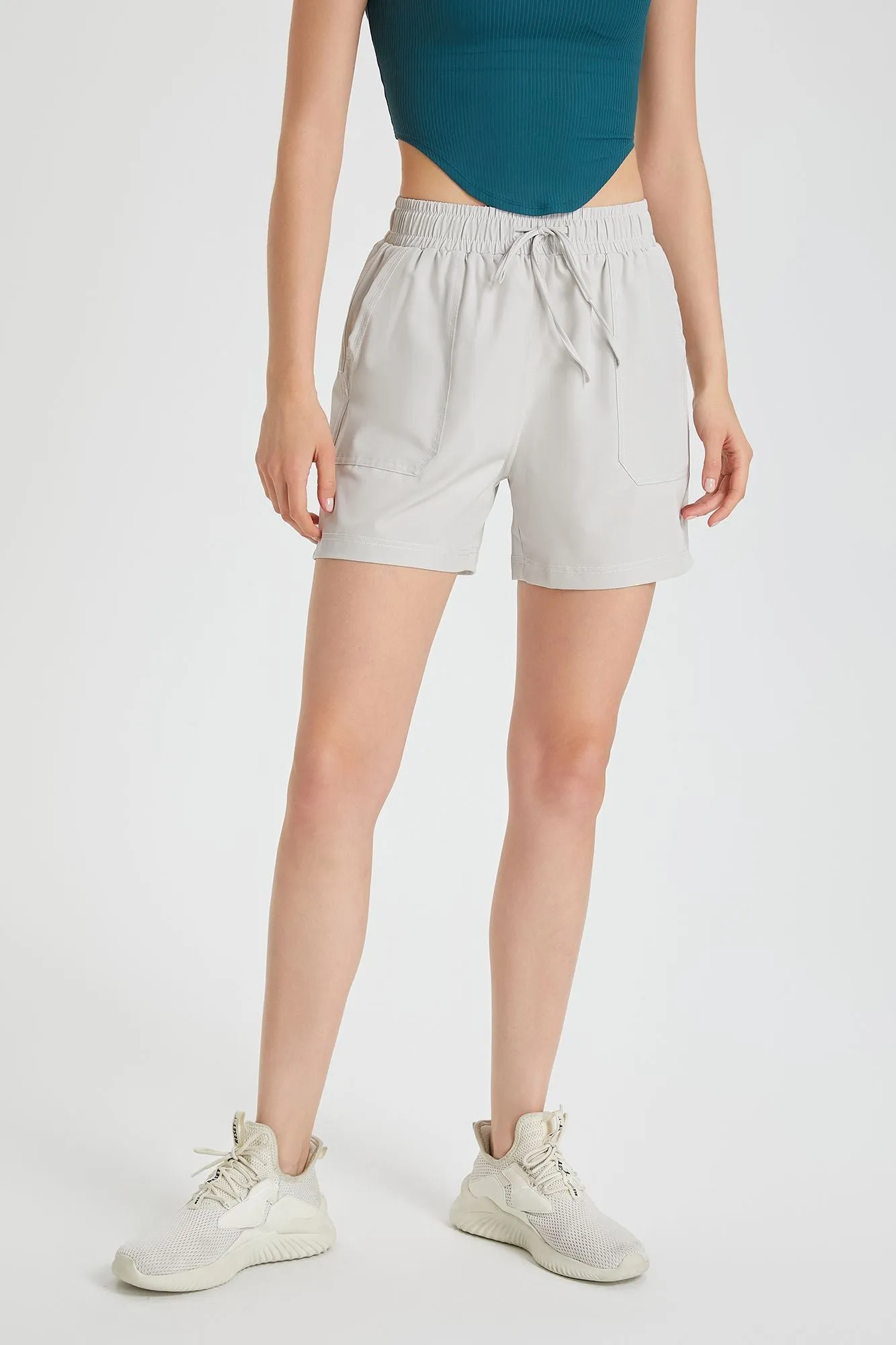 Loose-Fit Athletic Shorts with Pockets